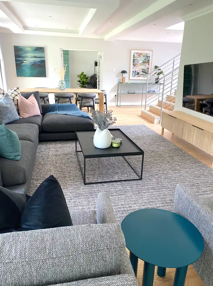 Four Bedroom Home in Riverclub Lounge Side